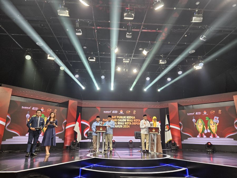 DEBAT KEDUA