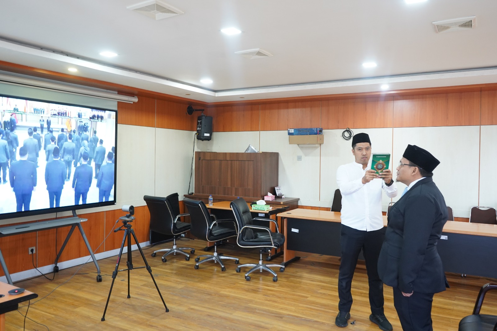 11222
